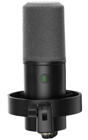Microphone dynamique USB/XLR Fifine K688, monté sur suspension antichoc noire avec bonnette grise, bouton mute illuminé, conçu pour le streaming et l’enregistrement vocal professionnel.